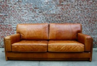 Italian Leather sofa from the 1980s