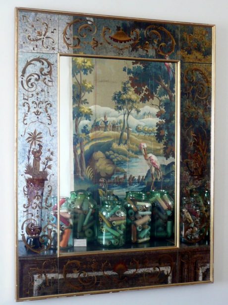 1960's Venetian mirror with chinoiserie eglomised design