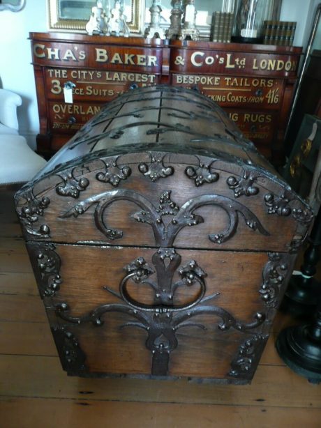 Exceptional 17th century large oak coffer from Germany