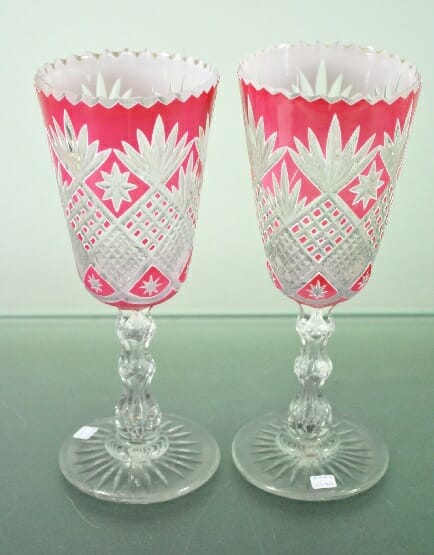 Pair of marriage glasses by Belgian glass house Herbatte