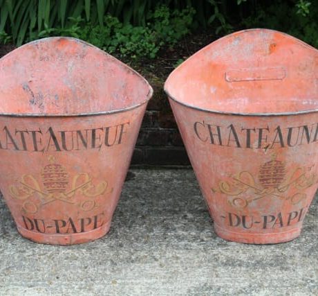 Chateauneuf-Du-Pape painted grape harvesting Hotte