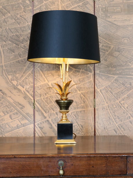 A French Bullrush Hollywood Regency lamp