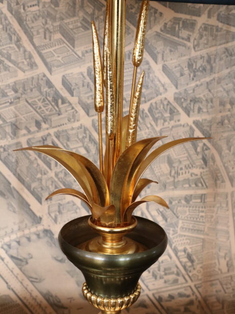 A French Bullrush Hollywood Regency lamp
