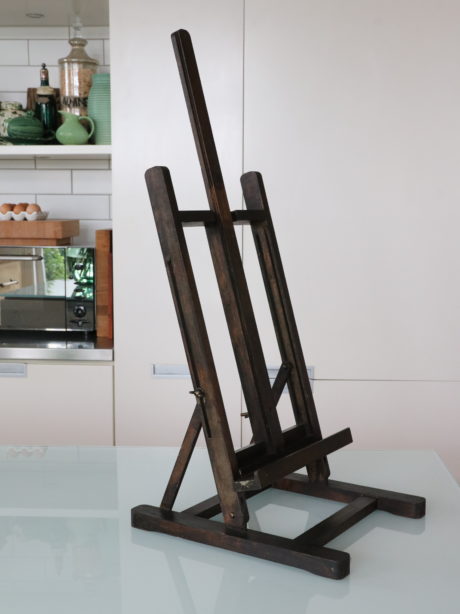 Oak tabletop adjustable artists display easel
