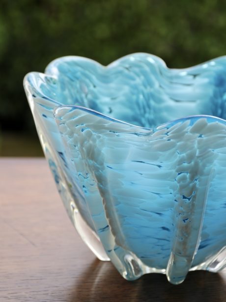 Blue and white Japanese Hineri Iwatsu Art Glass Bowl