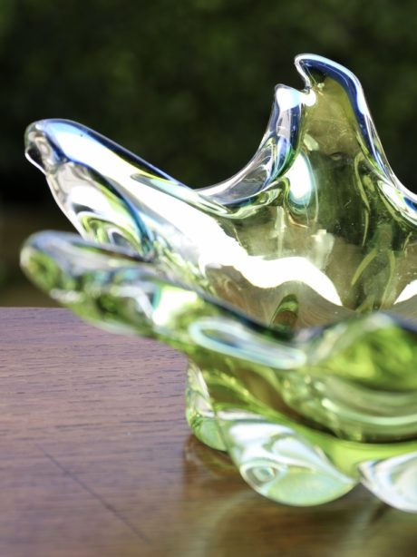 Iwatsu Art Glass bowl c.1950/60