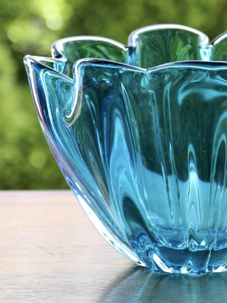 Hineri Iwatsu Fazzoletto art glass vase