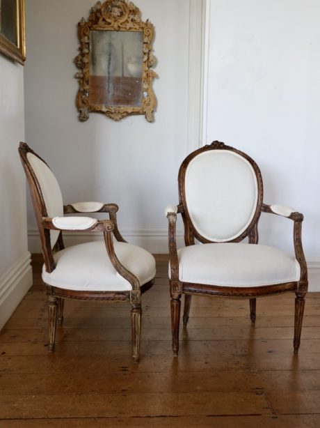 Pair of French antique Grisaille Fauteuils c.1820